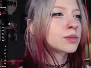 Chaturbate Live Sex Cam of arielabradberry