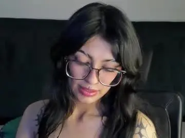 Chaturbate Watch Live Sex Cams of miadvn