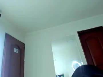 Chaturbate Live Porn of dahiana_dmour