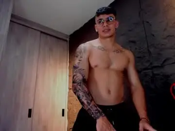 Chaturbate Free Porn Cam of joseph__boy