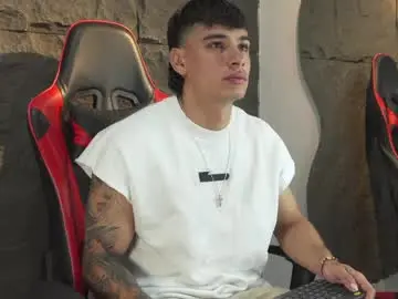 Chaturbate Best live sex cam show of joseph__boy