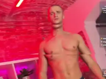 Chaturbate Best live sex cam show of smart_fit_lad