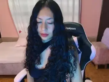 Chaturbate Live Sex Cam of meisy_latina_