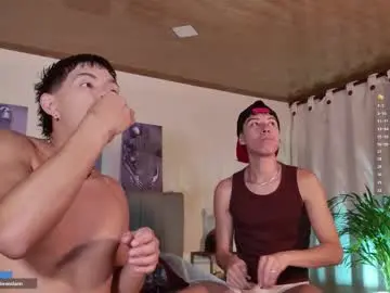 Chaturbate Adult Video Chat of steveen_1604