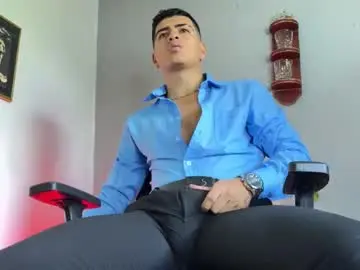 Chaturbate Free Live Porn of alanmill3r