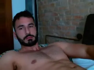 Chaturbate Live Sex of hornyasfuckk33