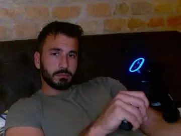 Chaturbate Live Sex of hornyasfuckk33