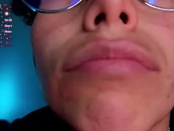 Chaturbate Watch Live Sex Cams of jamesstaylor_