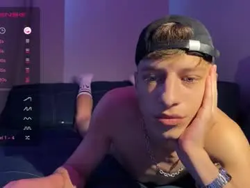 Chaturbate Sex Chat of andytwinkkk