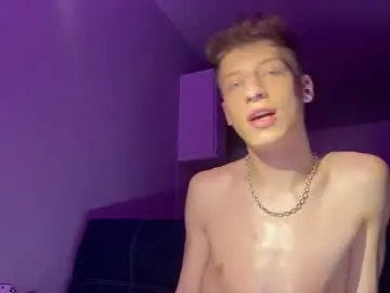 Chaturbate Sex Cam of andytwinkkk