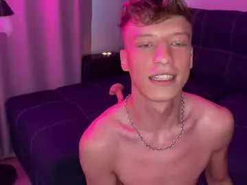 Chaturbate Free Live Porn of andytwinkkk