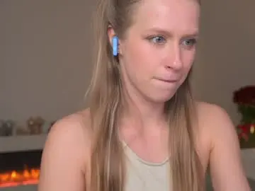 Chaturbate Live Porn of ella_twinkle