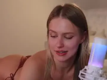 Chaturbate Live Porn of ella_twinkle
