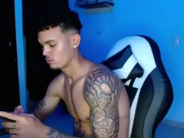 Chaturbate Live Sex of master_black777