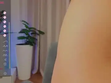 Chaturbate Watch Live Sex Cams of bestie_kiki