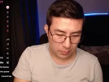 Chaturbate Adult Video Chat of andrewmhilton_