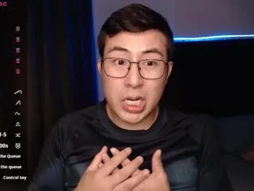 Chaturbate Free Porn Cam of andrewmhilton_