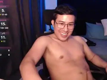 Chaturbate Watch Live Sex Cams of andrewmhilton_