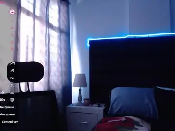 Chaturbate Live Porn of andrewmhilton_