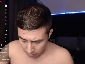 Chaturbate Free Porn Cam of andrewmhilton_