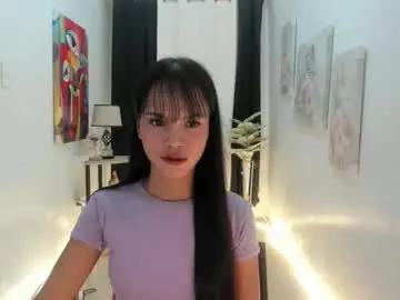 Chaturbate Live Sex Cam of callmeprettylj