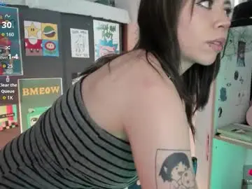 Chaturbate Live Sex Cam of oni_dakotta