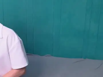 Chaturbate Free Porn Cam of hugebangins_