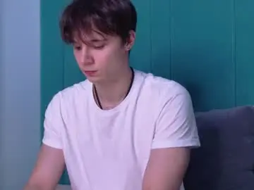 Chaturbate Live Porn of hugebangins_