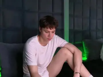 Chaturbate Adult Video Chat of hugebangins_