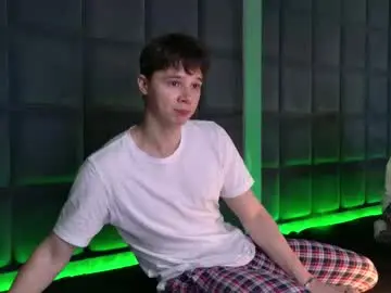 Chaturbate Live Sex of hugebangins_