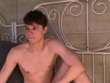 Chaturbate Sex Chat of hugebangins_