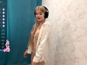 Chaturbate Live Sex Cam of cherry_in_dreams