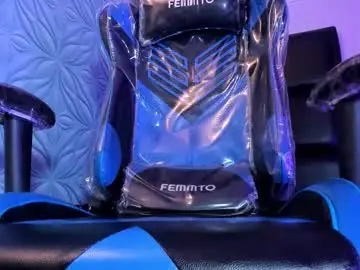 Chaturbate Live Porn of milk_max18