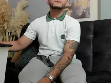 Chaturbate Best live sex cam show of iandygrasso
