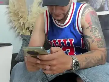 Chaturbate Sex Cam of iandygrasso