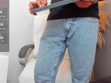 Chaturbate Sex Cam of iandygrasso