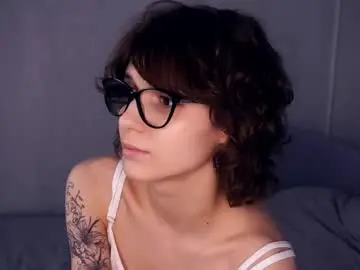 Chaturbate Free Porn Cam of odettehatt