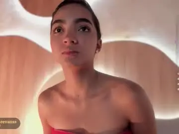 Chaturbate Nude Webcam of adelineevanss