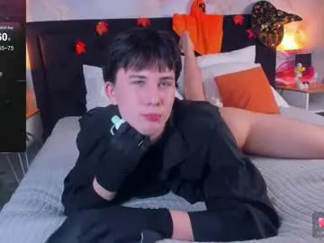 Chaturbate Sex Cam of adrianoaubert