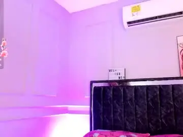 Chaturbate Best live sex cam show of amber_18x