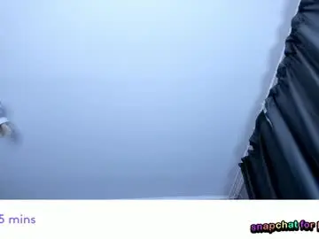 Chaturbate Live Sex Cam of vivian_qwerty