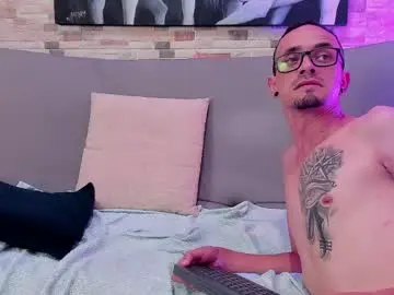 Chaturbate Nude Webcam of c_ooll01