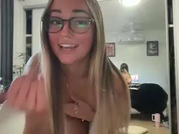 Chaturbate Live Sex of luvlivvyy