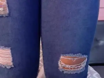 Chaturbate Sex Cam of mensia_hernandez