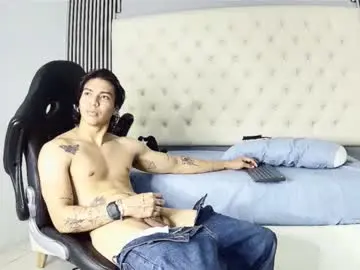 Chaturbate Sex Chat of toji_lee