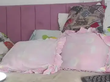 Chaturbate Live Porn of rosalynda_collen