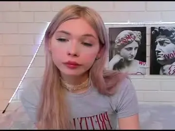 Chaturbate Free Live Porn of blondy_fina