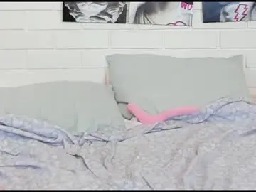 Chaturbate Live Sex Cam of blondy_fina