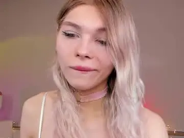 Chaturbate Sex Cam of blondy_fina