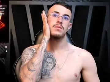 Chaturbate Sex Cam of codyywalker